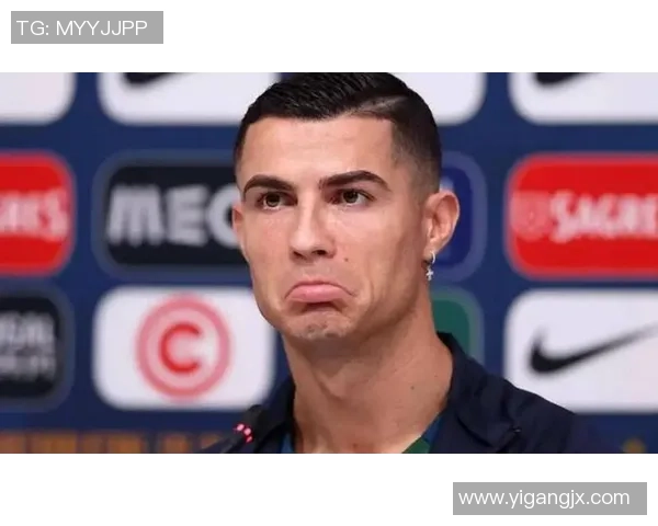 足球明星意外宣布退役引发球迷热议与媒体关注