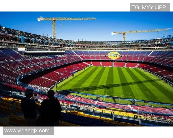 新浪微博足球明星汇聚球场魅力展现运动精神与个人风采