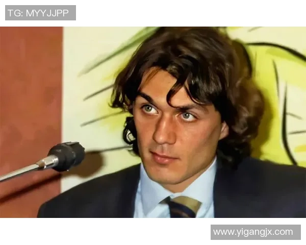 足球明星健美体形展现运动魅力与风采的精彩瞬间