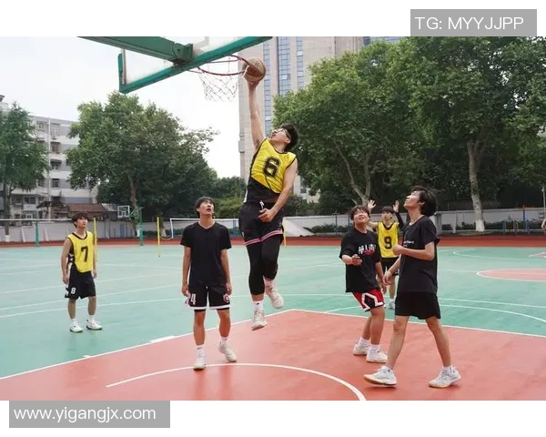 南京篮球队比赛经验的变革与热议引发的思考与启示